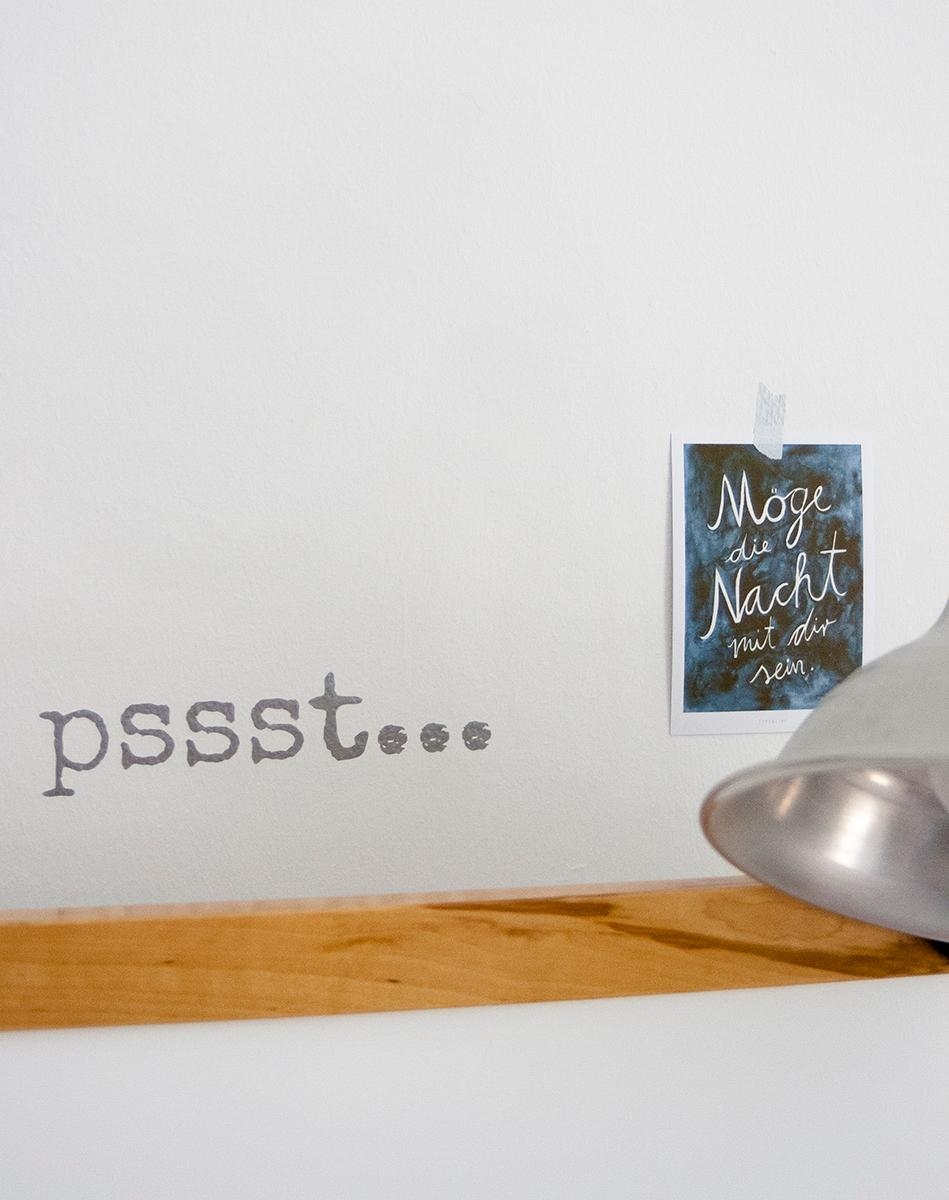 suesse-traeume--bett-wandtattoo-silbensalon-postkarte__8d738c4d-e55b-4349-9f2e-cae1803963a4 wandTattoo bei Kunden