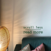 Scroll less WandTattoo für Leseratten