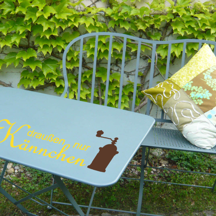 draussen nur Kännchen Aufkleber Outdooraufkleber bzw. Gartenmöbelaufkleber