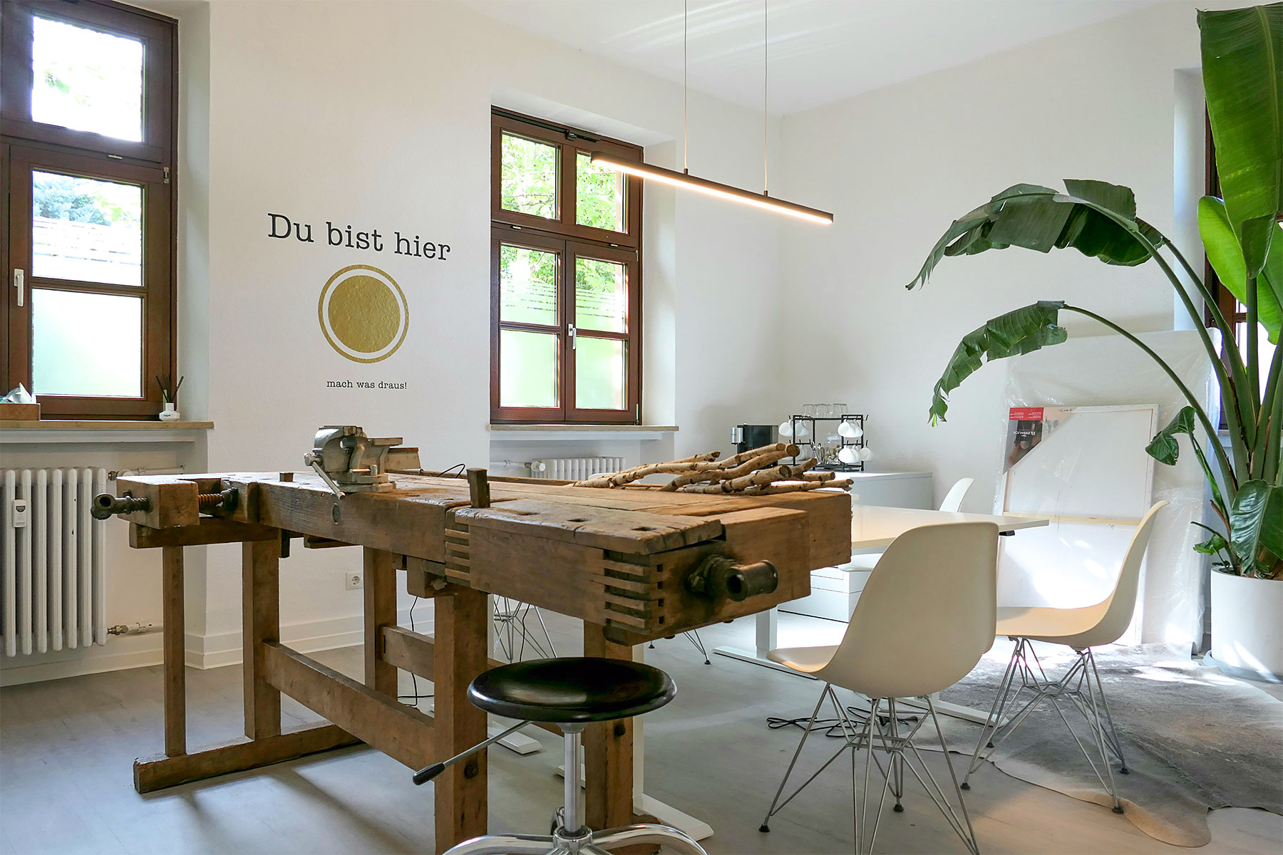 WandTattoo Du bist hier in Praxisräumen Du bist hier mach was draus Wandaufkleber
