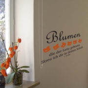 wandtattoo mit Blumentext